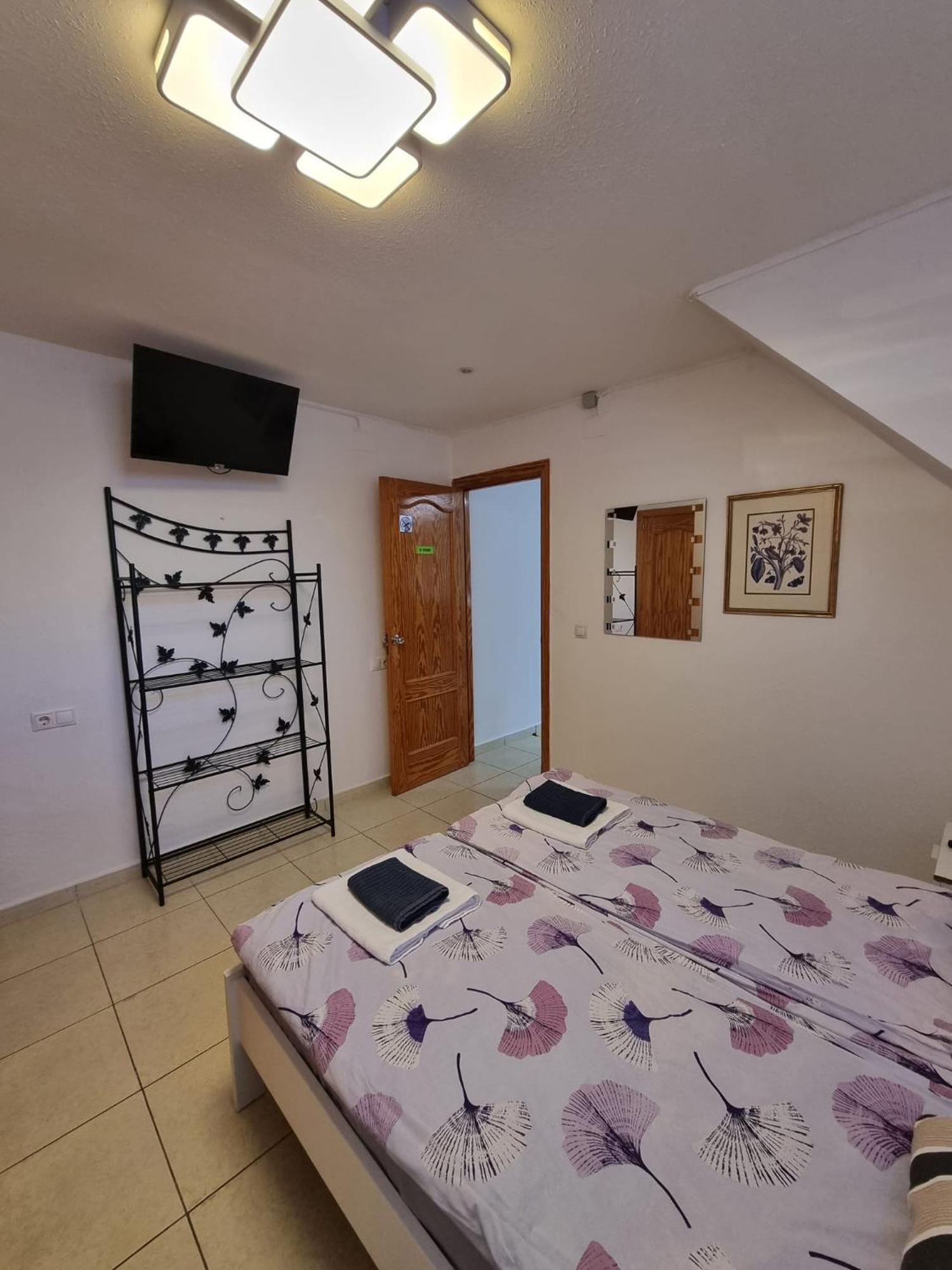 Cozy Rooms In Terraced House Fuengirola Exterior photo